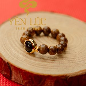 Nhẫn Trầm Hương